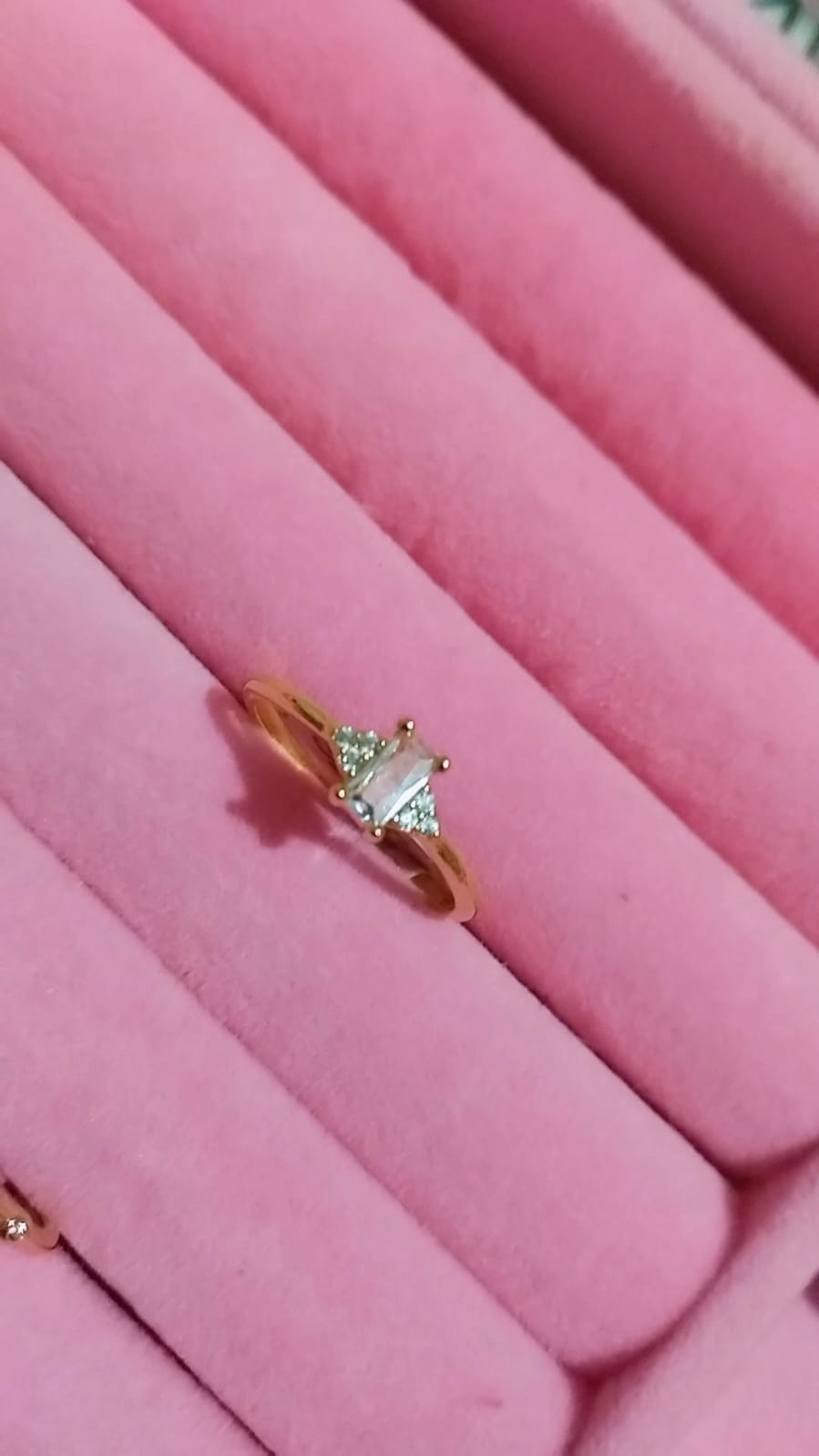 Anel pedra quadrada TAM 21